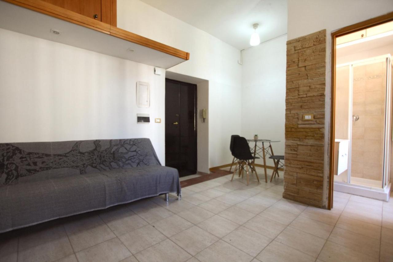 San Giovanni Holiday House Apartment Рим Екстериор снимка